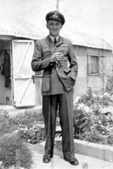 Auld en Palestino (1945)